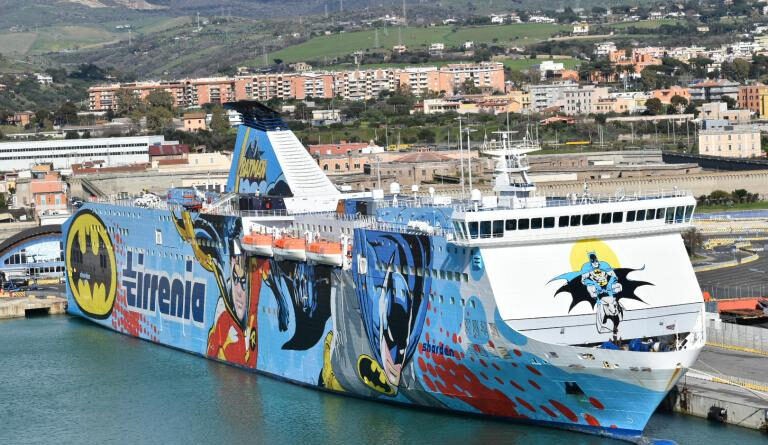 Collisione traghetto e peschereccio, Procura apre inchiesta