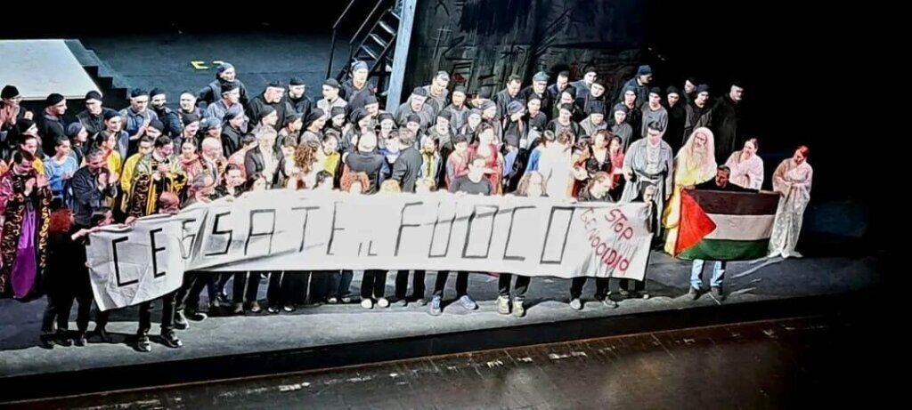 ‘Stop genocidio’ dopo Turandot, polemica al Goldoni di Livorno