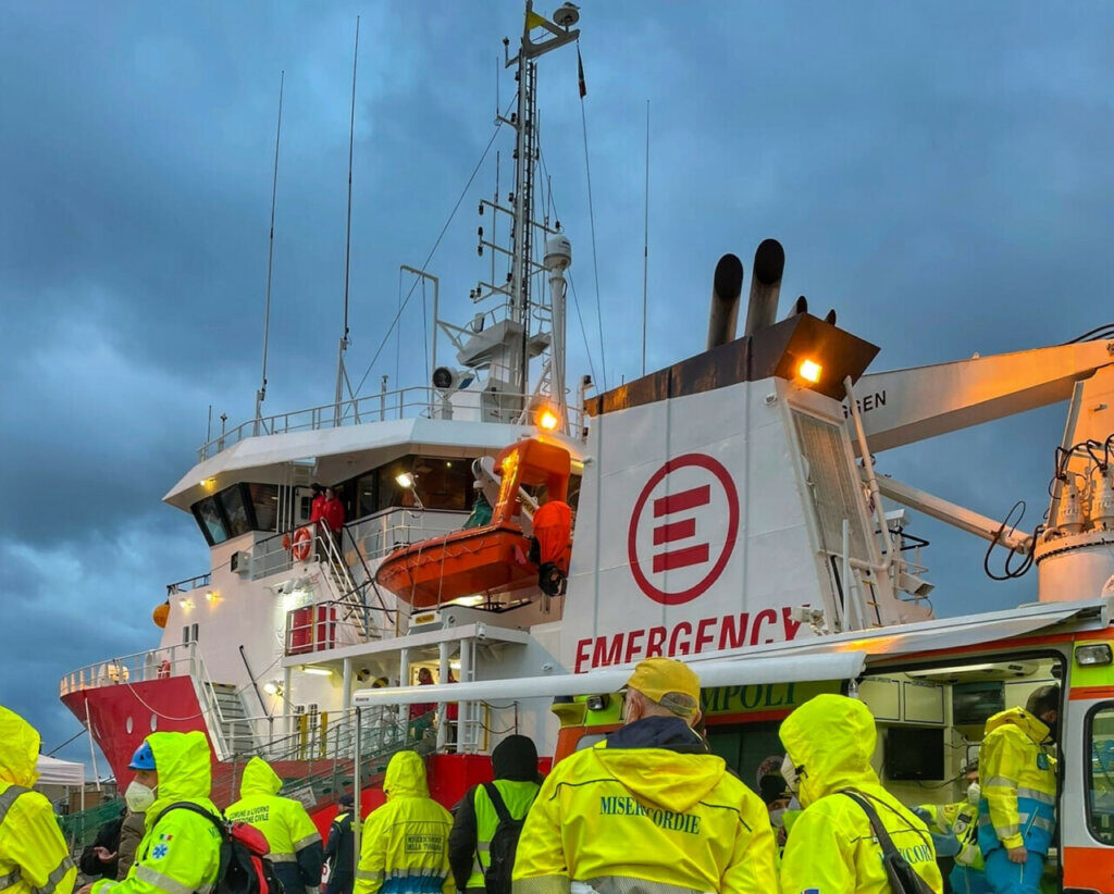 Life Support in arrivo a Livorno: 47 migranti. Ci sono minori