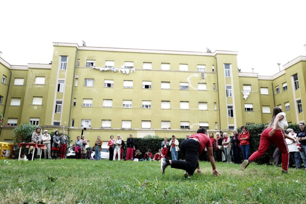 In piazza Garibaldi il primo appuntamento di 'Danze di Cortile'