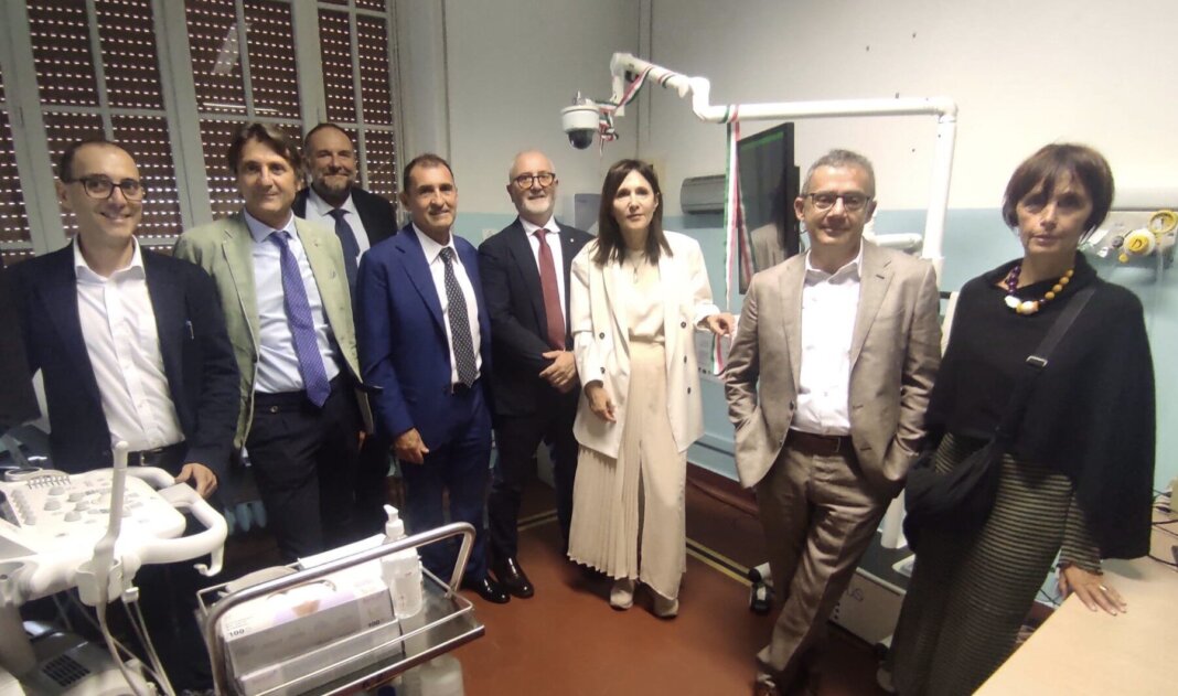 Telemedicina e chirurgia robotica all'ospedale di Livorno con il totem Octobus