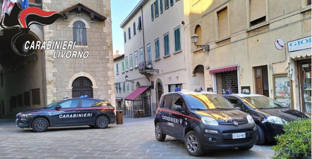 Si finge la figlia e spilla un bonifico urgente da mille euro: denunciata una 35enne