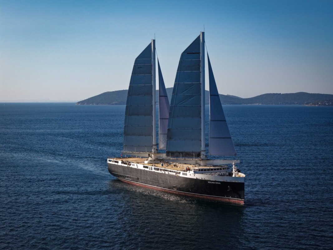 Fa tappa anche a Livorno la prima nave da carico a vela della storia