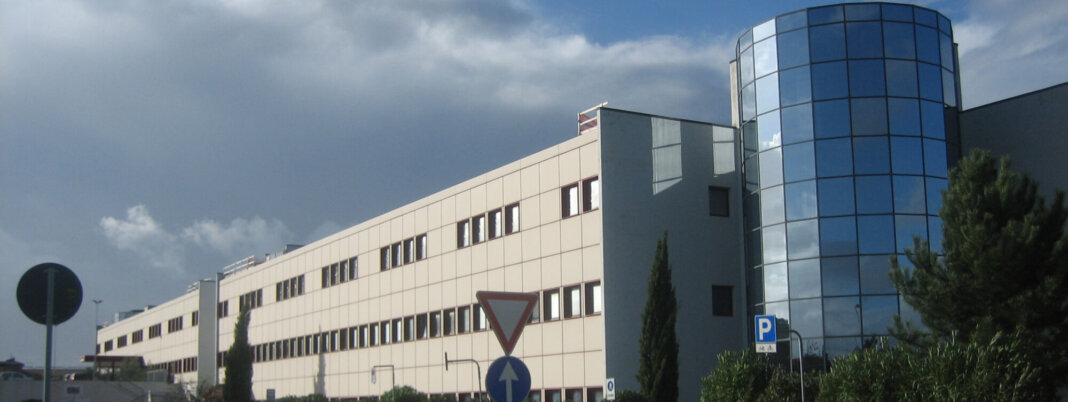 Ipotesi spray al peperoncino per gli infermieri all'ospedale di Cecina, la Asl: 