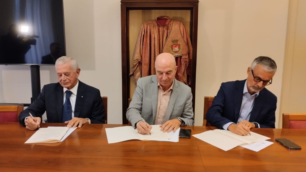 Transizione ecologica, un protocollo fra Comune, Confindustria e Asa per la simbiosi industriale