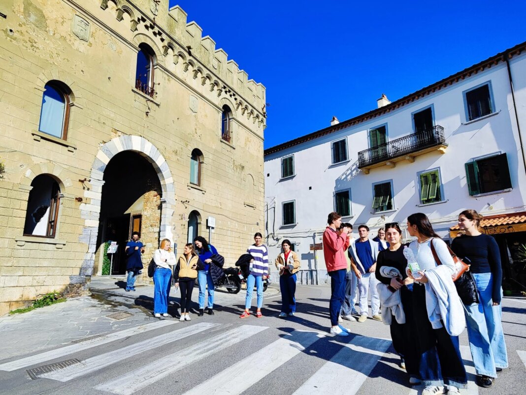 Venti studenti americani della Elon University ospiti a Campiglia e Venturina