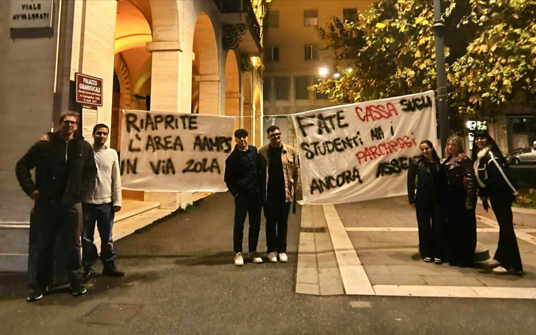 striscione Gioventù nazionale