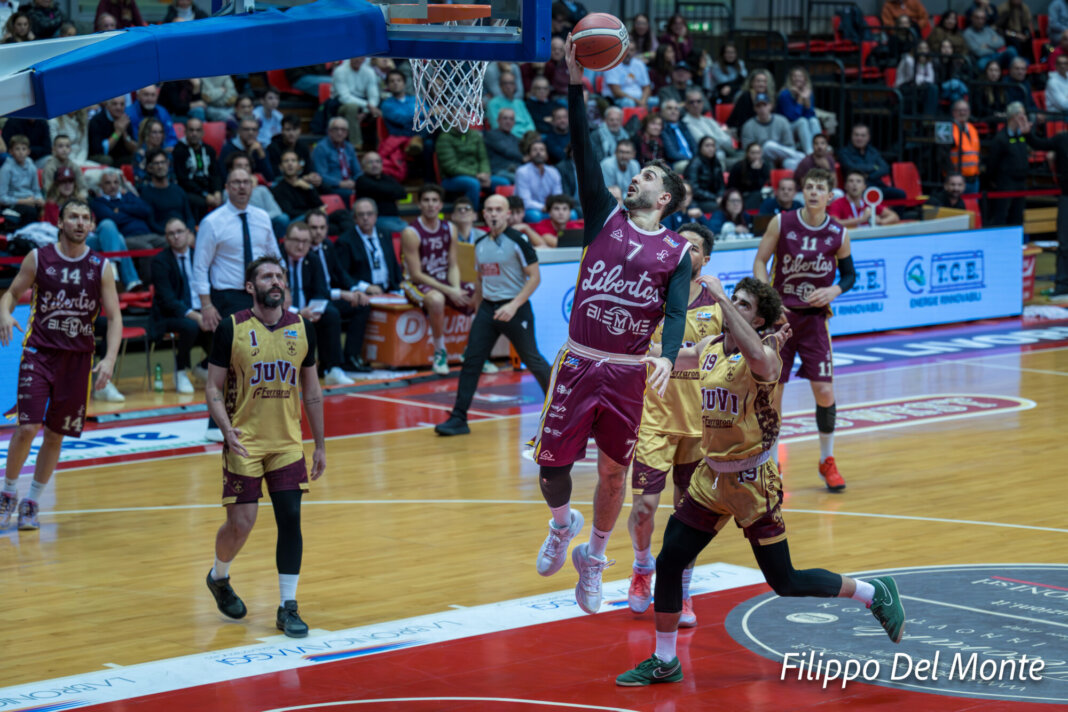 Libertas Livorno a Bologna per allungare la striscia: prova di maturità con la Fortitudo