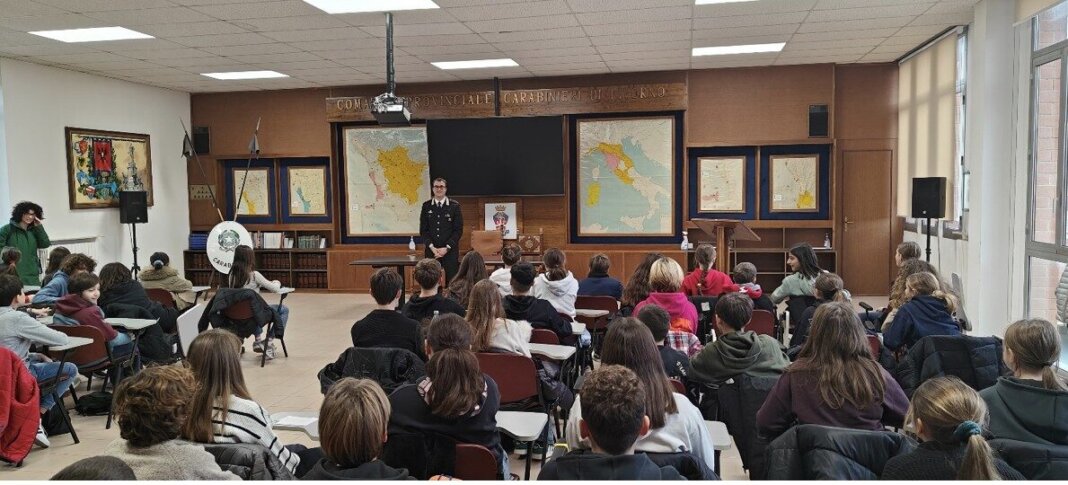 Carabinieri, educazione alla legalità alle medie Edmondo De Amicis