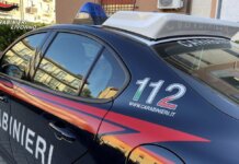 Rubano in un supermercato, individuati dalle telecamere e denunciati Rubano in un supermercato, individuati dalle telecamere e denunciati