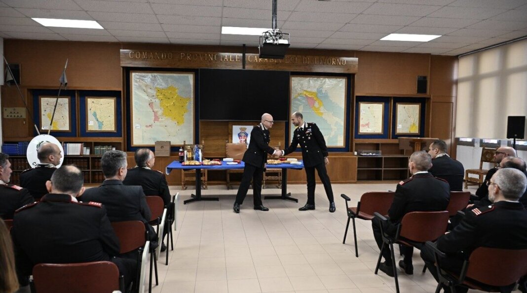 Auguri per le festività ai carabinieri di Livorno dal comandante della Legione Toscana