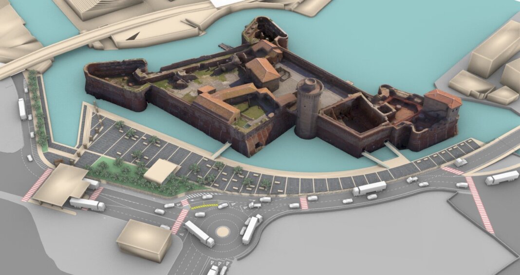 La Fortezza Vecchia pronta a tornare alla sua struttura originaria, completamente circondata dall'acqua