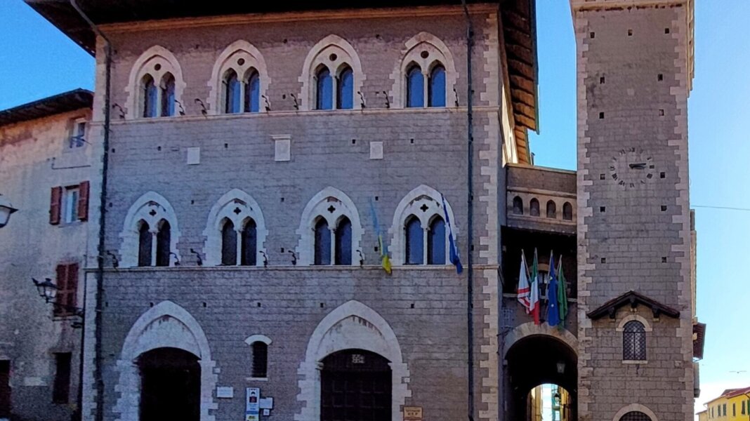 palazzo comunale piombino
