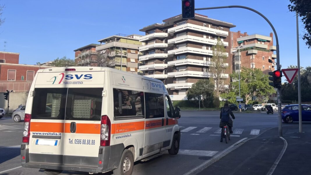 Ambulanza SVS Livorno
