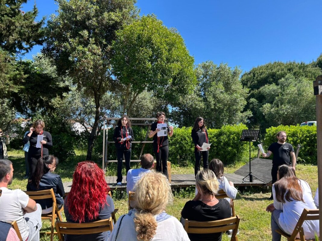 Merenda nell'oliveta